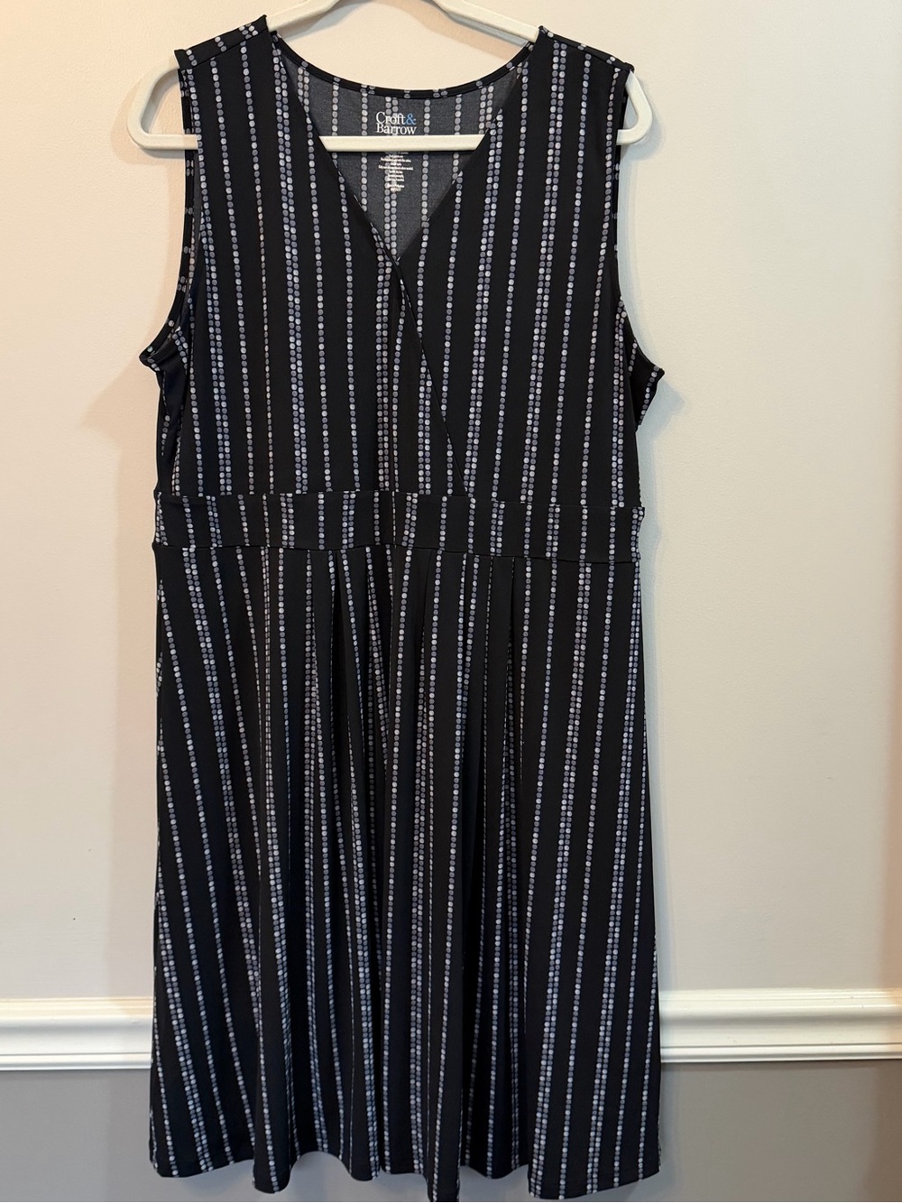 croft & barrow Black Sleeveless Vertical Stripe Dress